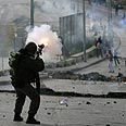 שוטר בפעולה צילום: רויטרס