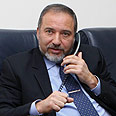 אביגדור ליברמן ישיבת ממשלה (צילום: אריאל ירוזולימסקי)