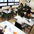 מבחן בחינת בגרות מתמטיקה עירוני ט' תל אביב תלמידים  (צילום: זהר שטרית)