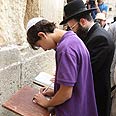 ז'אק עמנואל. הכותל שייך לאורתודוכסים צילום: אוהד צויגנברג