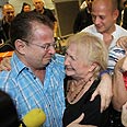 ארנון אנג'ל דן גולדברג תאומים הודו חוזרים לארץ (צילום: אבי מועלם)