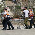 אחד הלוחמים נזרק מגובה 10 מטרים. פינוי הפצועים צילום: שי וקנין
