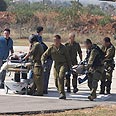 פינוי פצועים לתל-השומר צילום: עופר עמרם