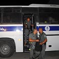 מגיעים לכלא בב"ש צילום: הרצל יוסף