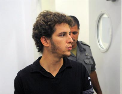 טל מור הארכת מעצר פ"ת (צילום: ירון ברנר) טל מור הארכת מעצר פ"ת (צילום: ירון ברנר)