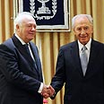 לוחצים ידיים, מסכימים על הדרך. פרס ומורטינוס צילום: אוריה תדמור / ג'יני