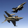 מטוס קרב מטוסי קרב אף-16 אף 16 f-16 F-16 חיל האוויר של יוון (צילום: AFP)