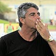 פרוספר אזגי משחק הפועל אשקלון נגד הפועל רמת גן (צילום: צפריר אביוב)
