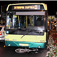 אופניים של חבר של הילד שנדרס תאונה תאונת דרכים אוטובוס אופניים נתניה (צילום: עידו ארז )