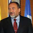 אביגדור ליברמן שר החוץ פגישה עם ברנאר קושנר שר חוץ צרפת ו מיגל מורטינוס שר חוץ ספרד ב משרד החוץ יר (צילום: גיל יוחנן)