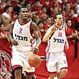 יובל נעימי ג'ייסון ריץ' הפועל ירושלים (צילום: נועם מושקוביץ')