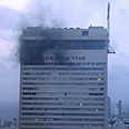 שריפה מגדל שלום ב תל אביב (צילום: יוסי ברגמן)