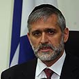 אלי ישי מגיב לדו"ח מבקר המדינה בעניין שריפה בכרמל כבאים מחדל המנהיגים  (צילום: גיל יוחנן )