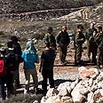 מתנחלים גוש עציון בת עין ירי מתנחלים על פלסטינים פלסטיני (צילום: נועם מושקוביץ )