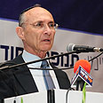 שיבח את הרבי. לנדאו בערב צילום: ברלה שיינר