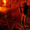 אלימות מהומה מהומות הר הבית ירושלים אש שריפה (צילום: רויטרס)