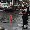 כביש ז'בוטינסקי גשם הצפה שיטפון שטפון (צילום: עופר עמרם)