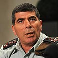 בכנפיים קצוצות: אשכנזי צילום: ירון ברנר