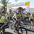 גוש צהוב של רוכבים צילום: חגי שמואלי
