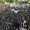 הלוויה ההמונית. כפר חב"ד צילום: ישראל ברדוגו