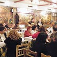 טברנה מסעדה יוון אתונה (צילום: איוי לרר)