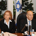 לבני ואולמרט, היום בישיבת הממשלה צילום: עמוס בן גרשום, לע"מ