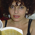 שחורי. מפגש באחר צהריים אביבי צילום: יהודה עתי