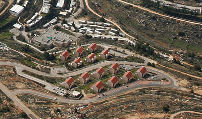 גבעת האולפנה, בית אל (צילום: באדיבות Lowshot)