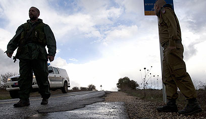 כוחות צה"ל באזור הגבול לאחר ירי ה"תמוז"  (צילום: AFP)