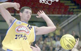 יואב ספר מכבי תל אביב