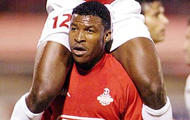 איבזיטו אוגבונה הפועל תל אביב