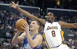 קובי בראיינט גורדן גיריצ'ק לוס אנג'לס לייקרס יוטה ג'אז