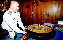 משה קראדי ניצב מפקד במחוז הדרומי ב אילת