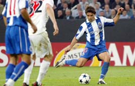 דקו פורטו מבקיע שער שני