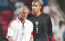 דייויד בקהאם דייויד ג'יימס נבחרת אנגליה יורו-2004