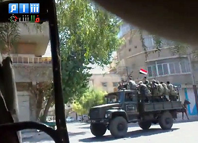 חיילים סורים באל-ג'זרין (צילום: EPA)