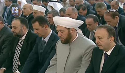 אסד מתפלל בדמשק אסד מתפלל בדמשק