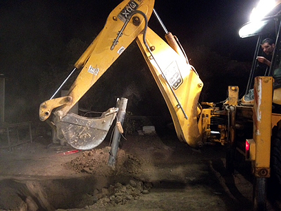 הוצאת הרקטה, הערב בנתיבות (צילום: משה קנפו)