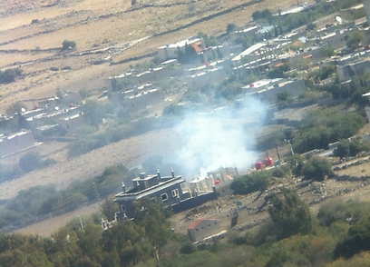 סימני עשן באזור הגבול  (צילום: גבע )