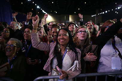 שיירת הנשיא בדרך למטה? (צילום: AFP)