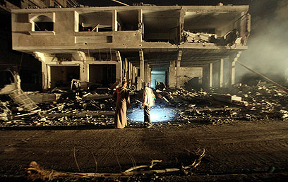 עשרה פלסטינים נהרגו (צילום: EPA)