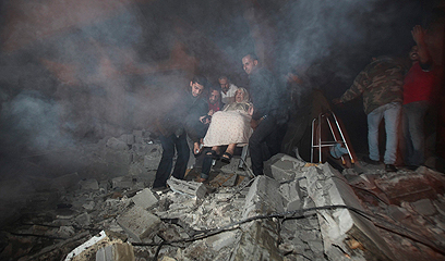 תקיפה בעזה (צילום: רויטרס)