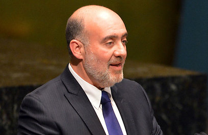 השגריר פרושאור: "אבו מאזן מעוות את ההיסטוריה" (צילום: AFP)