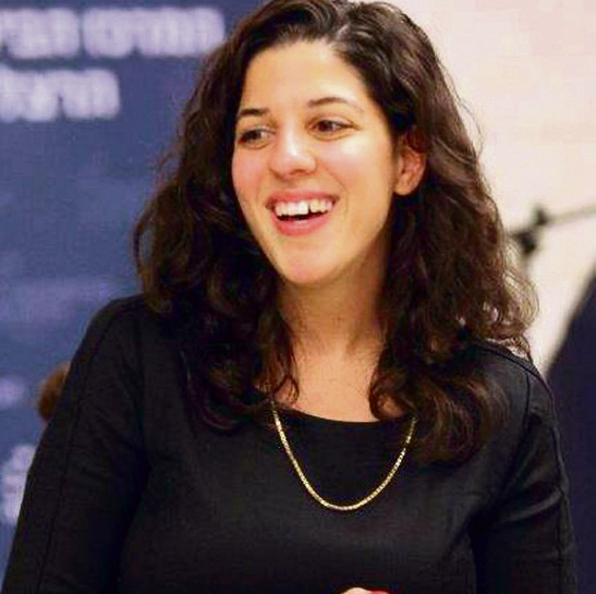 טבילת האש של שירה