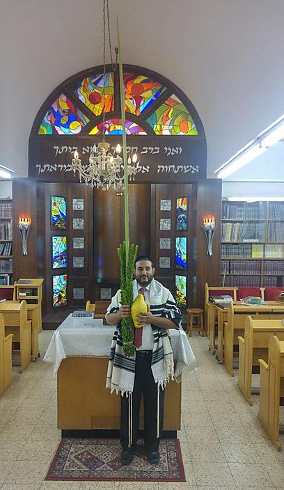 אטרקציה: לולב ענק באורך 2.70