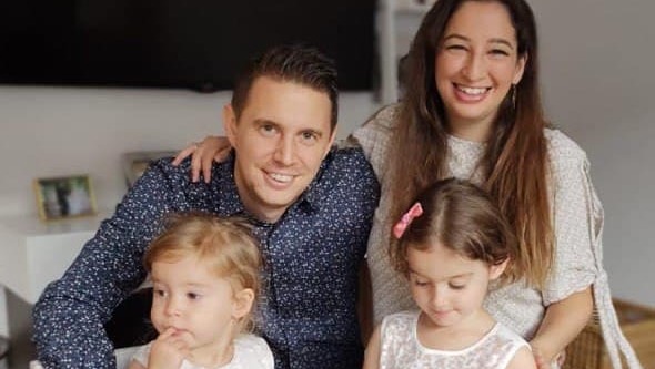 מבודדים במלוניות: "ביקשנו אוכל ולא קיבלנו, בלילה קפאנו מקור"