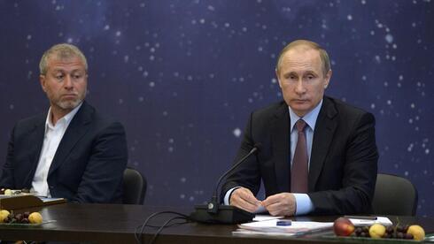 СМИ: Абрамович передал Путину условия Зеленского и услышал: "Я их уничтожу"